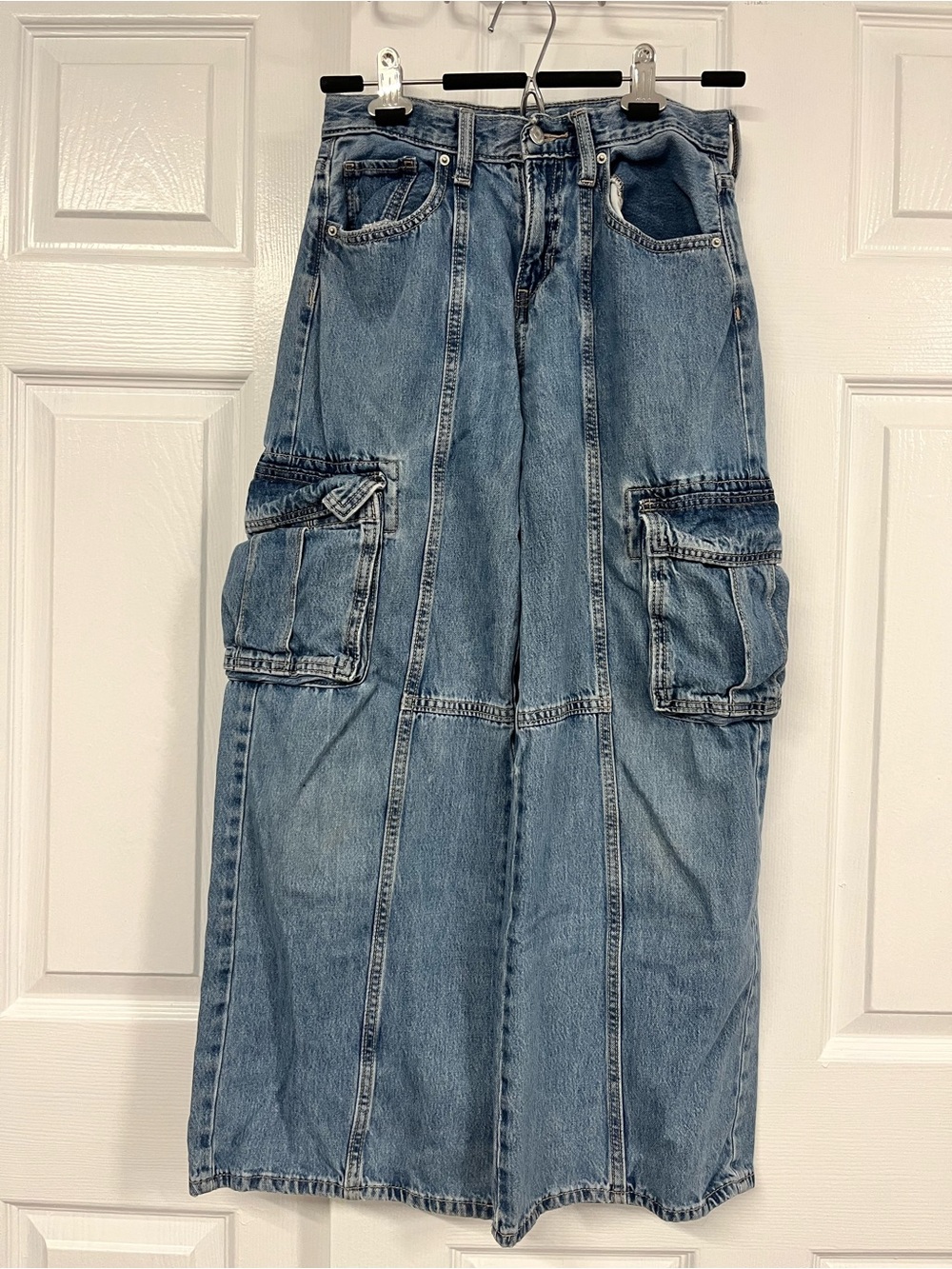 Old Navy High-Rise Baggy Cargo Jeans | Girls Size 14 | Light Wash Denim